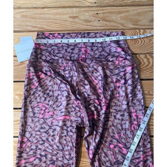 NWT Beyond Yoga Electric Cheetah Swirl Leggings Size Large Women’s Pink MSRP $79 - Picture 11 of 11